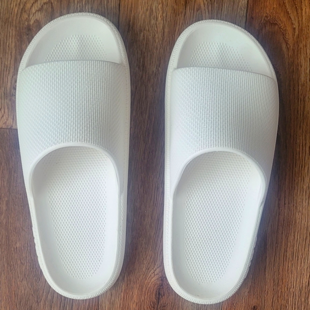 White Victorias Secret Sandals